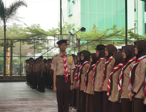 Peringati Hari Pramuka ke-65, Seluruh Guru dan Siswa MAN 1 Darussalam Ciamis Ikuti Upacara Penuh Khidmat