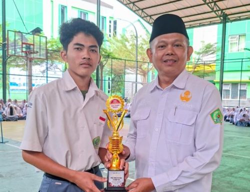 Ahmad Syauqi Al Fatan, Siswa MAN 1 Darussalam Ciamis Raih Juara 1 Lomba Panahan Kategori SMA Putra Jarak 20 M 